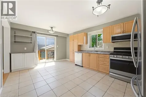 40 Lanza Court Hamilton ON L8T 5A8