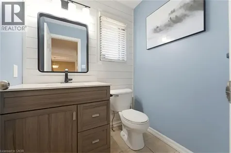 40 Lanza Court Hamilton ON L8T 5A8
