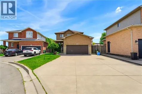 40 Lanza Court Hamilton ON L8T 5A8