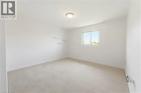 40 Lanza Court Hamilton ON L8T 5A8
