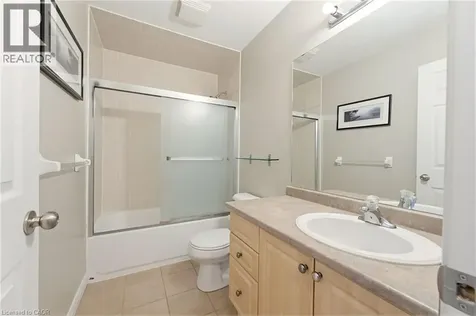 40 Lanza Court Hamilton ON L8T 5A8