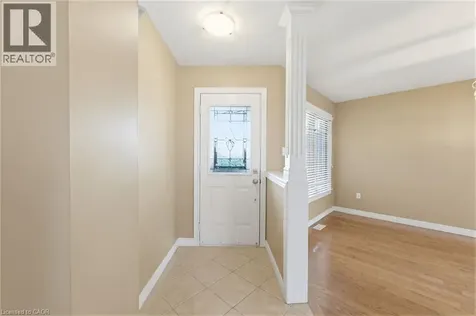 40 Lanza Court Hamilton ON L8T 5A8
