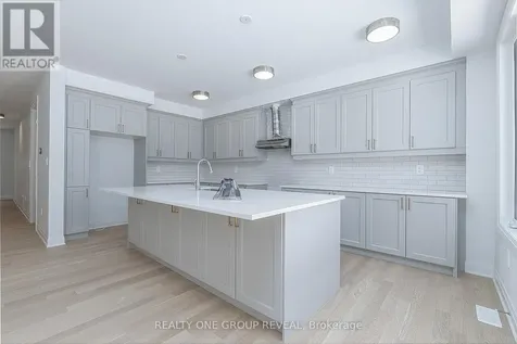 130 Leslie Richards Street Markham ON L6C 3S9