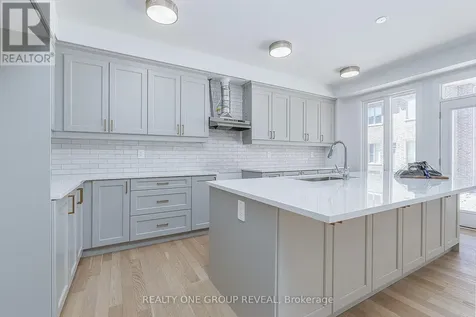 130 Leslie Richards Street Markham ON L6C 3S9