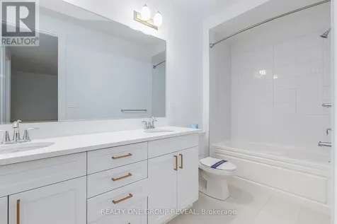130 Leslie Richards Street Markham ON L6C 3S9
