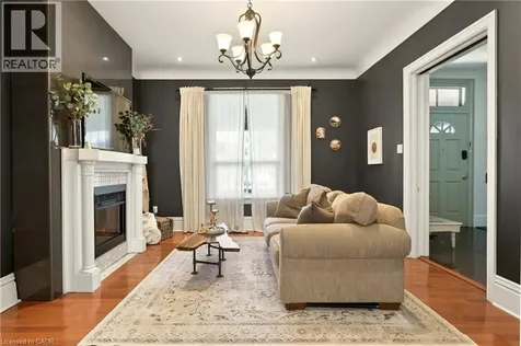 68 Delaware Avenue Hamilton ON L8M 1T7