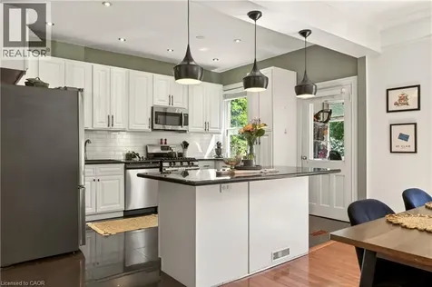 68 Delaware Avenue Hamilton ON L8M 1T7