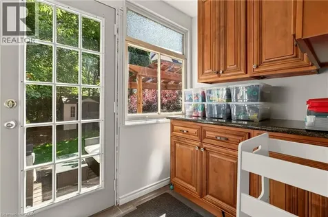 68 Delaware Avenue Hamilton ON L8M 1T7