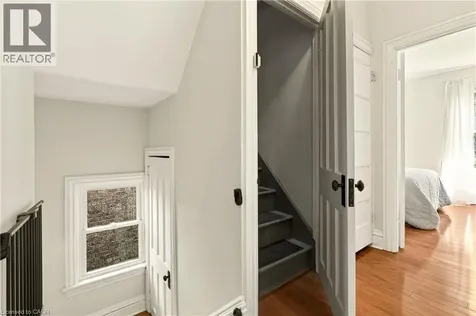 68 Delaware Avenue Hamilton ON L8M 1T7