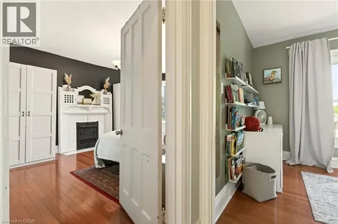 68 Delaware Avenue Hamilton ON L8M 1T7