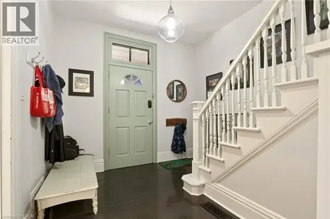 68 Delaware Avenue Hamilton ON L8M 1T7