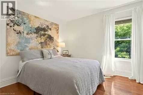 68 Delaware Avenue Hamilton ON L8M 1T7