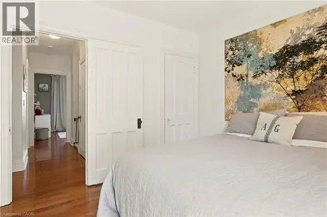 68 Delaware Avenue Hamilton ON L8M 1T7