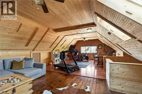 68 Delaware Avenue Hamilton ON L8M 1T7