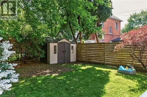 68 Delaware Avenue Hamilton ON L8M 1T7