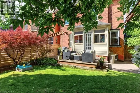 68 Delaware Avenue Hamilton ON L8M 1T7