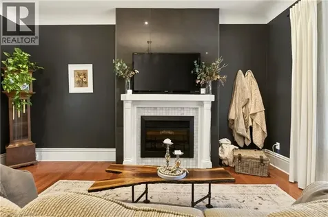 68 Delaware Avenue Hamilton ON L8M 1T7
