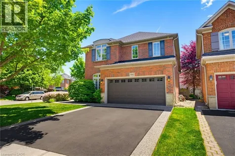 3082 Ingleton Lane Oakville ON L6M 5E2