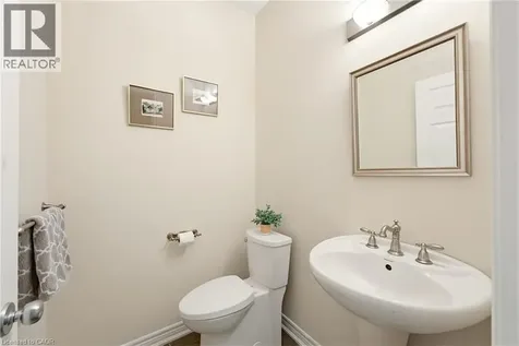 3082 Ingleton Lane Oakville ON L6M 5E2