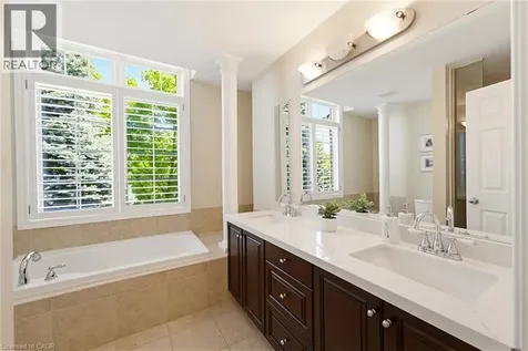 3082 Ingleton Lane Oakville ON L6M 5E2