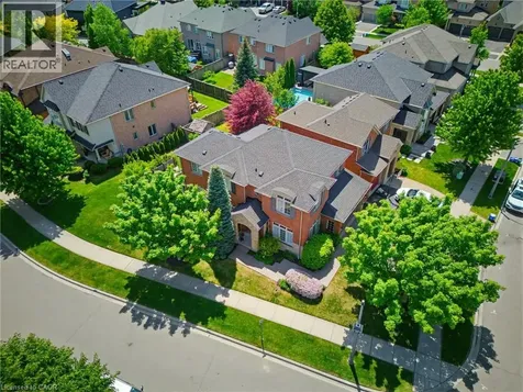 3082 Ingleton Lane Oakville ON L6M 5E2