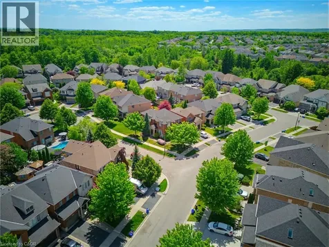 3082 Ingleton Lane Oakville ON L6M 5E2
