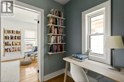 394 Bay Street North Hamilton ON L8L 1N1