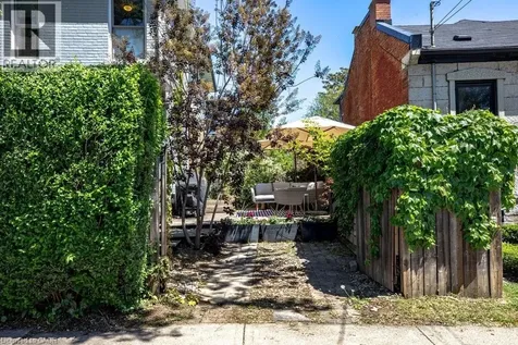394 Bay Street North Hamilton ON L8L 1N1