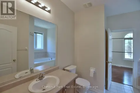 38 Clubhouse Drive Collingwood ON L9Y 4Z6