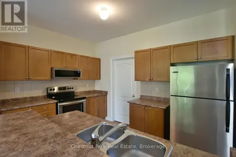 38 Clubhouse Drive Collingwood ON L9Y 4Z6