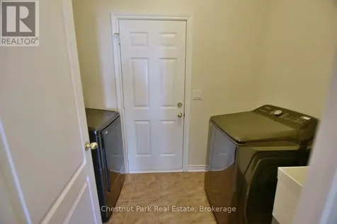 38 Clubhouse Drive Collingwood ON L9Y 4Z6