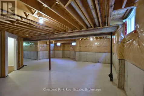 38 Clubhouse Drive Collingwood ON L9Y 4Z6