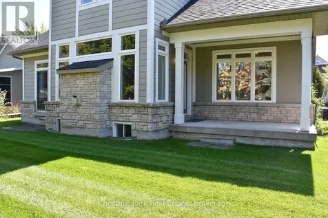 38 Clubhouse Drive Collingwood ON L9Y 4Z6