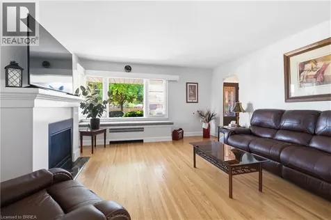 134 Queensway Drive Brantford ON N3R 4X3
