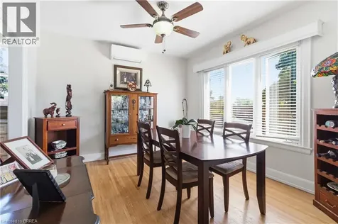 134 Queensway Drive Brantford ON N3R 4X3