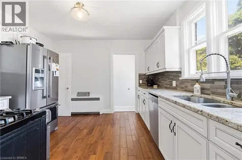 134 Queensway Drive Brantford ON N3R 4X3