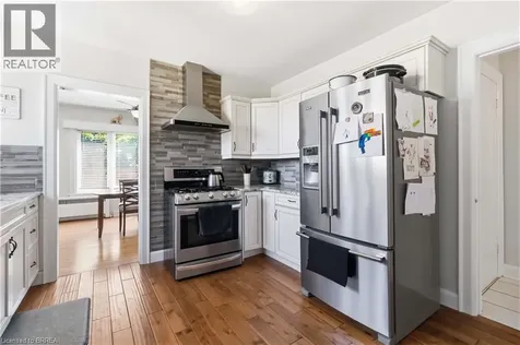 134 Queensway Drive Brantford ON N3R 4X3