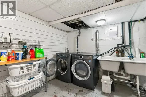 134 Queensway Drive Brantford ON N3R 4X3