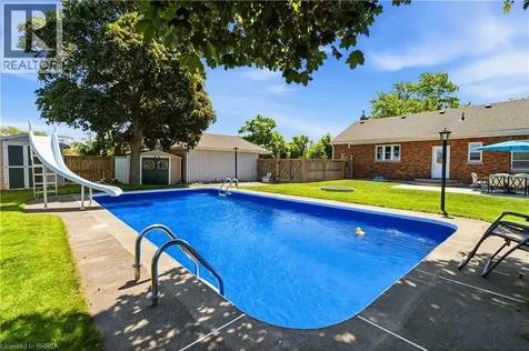 134 Queensway Drive Brantford ON N3R 4X3