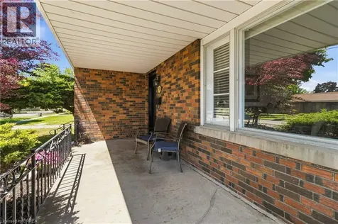 134 Queensway Drive Brantford ON N3R 4X3