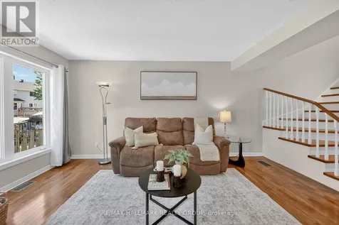 968 Lucille Way Ottawa ON K4A 4J2