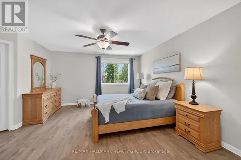 968 Lucille Way Ottawa ON K4A 4J2