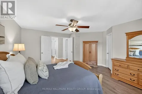 968 Lucille Way Ottawa ON K4A 4J2