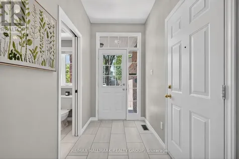 968 Lucille Way Ottawa ON K4A 4J2