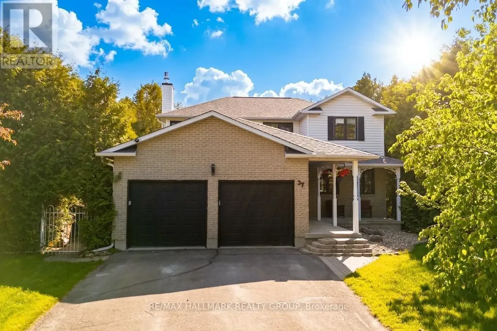 37 Stitt Street Ottawa ON K2S 0R5