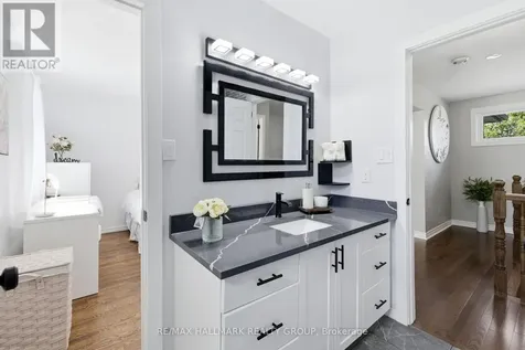 37 Stitt Street Ottawa ON K2S 0R5
