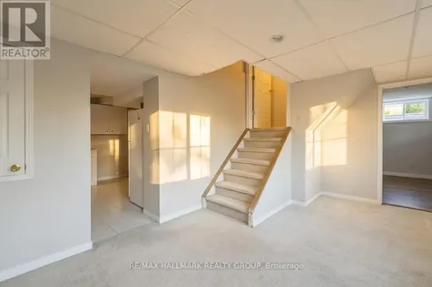 37 Stitt Street Ottawa ON K2S 0R5