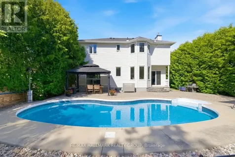 37 Stitt Street Ottawa ON K2S 0R5