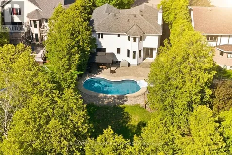 37 Stitt Street Ottawa ON K2S 0R5