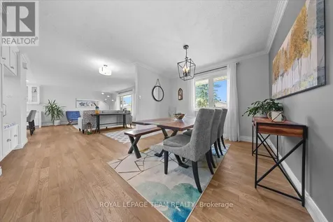 2 Lavina Crescent Ottawa ON K2H 7P2